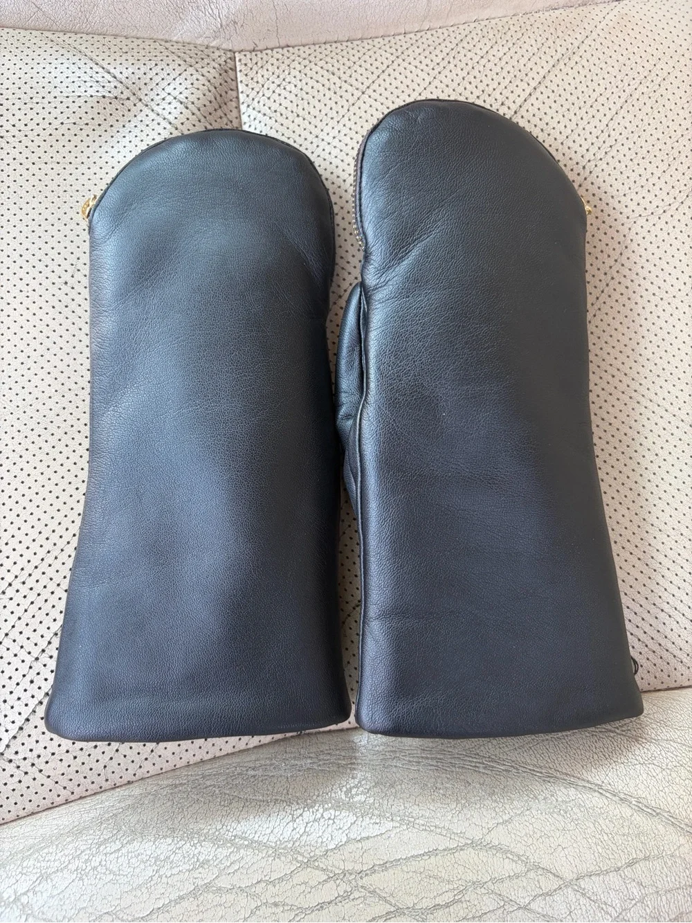 Aristide Anthropologie Mittens Lamb Leather Fleece Black Size 8 Small Warm